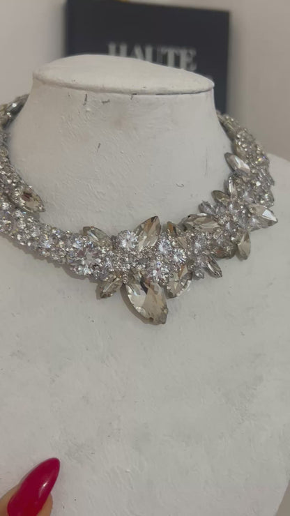 La Desse | Radiant Elegance and Modern